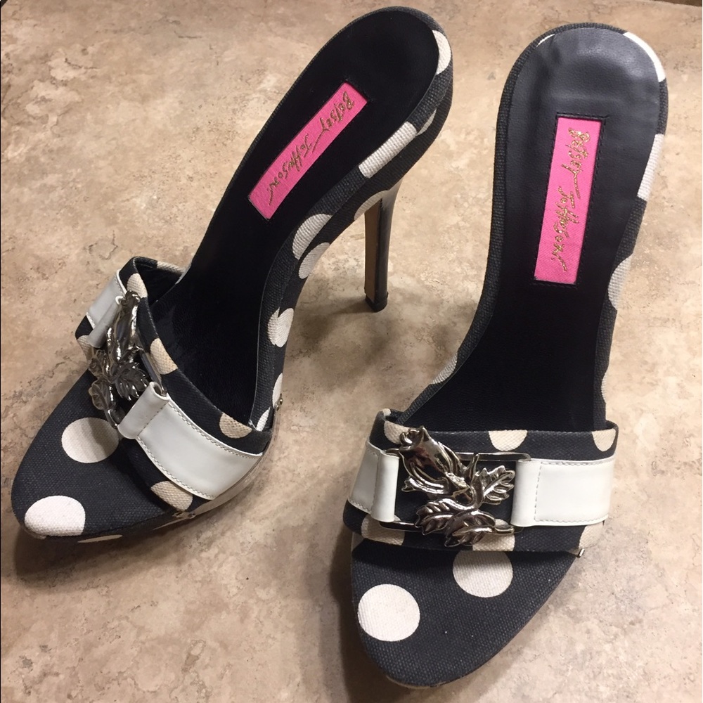 Betsy Johnson Shoes