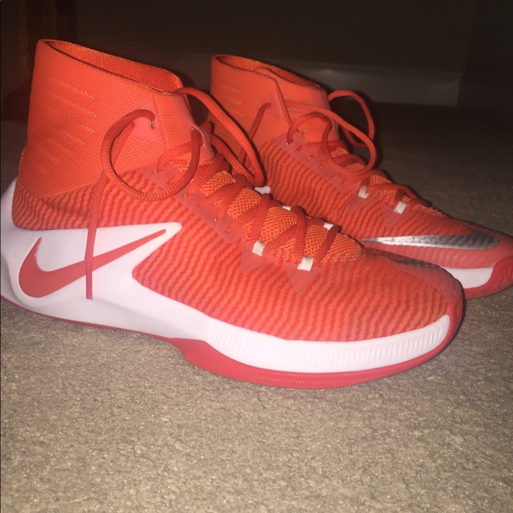 Nike Men's Hyperdunk basketball shoes