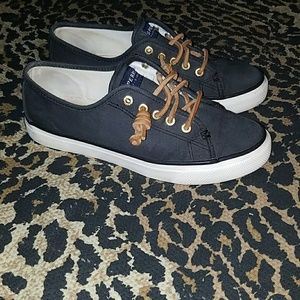 Women's Sperrys size 6.5M *FLASH SALE*