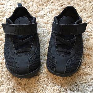 Nike Jordan Toddler shoes - size 5