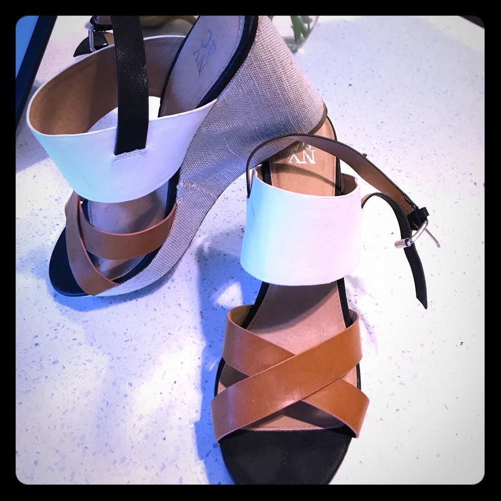 New York & Co wedge sandals
