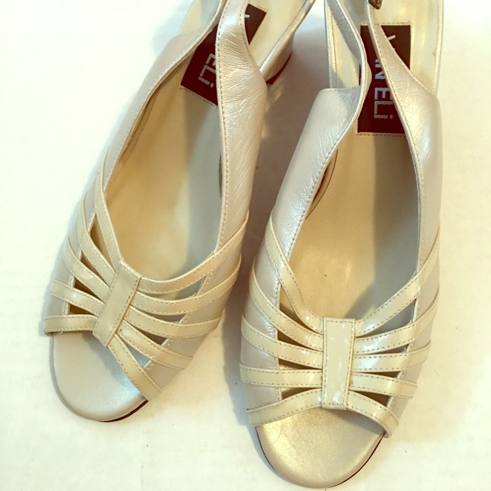 FINAL PRICE Cream Summer Wedges