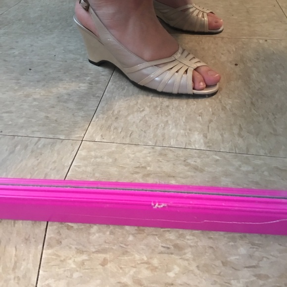 FINAL PRICE Cream Summer Wedges - Picture 7 of 7