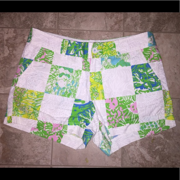 Lilly Pulitzer Pants - SOLD Lilly Pulitzer Lioness Patch Callahan shorts