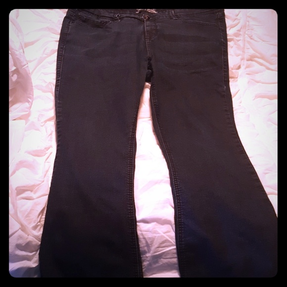 Boot Jeans - Picture 3 of 3