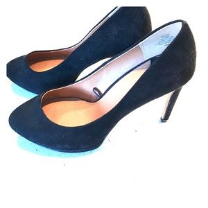 Black suede pumps H&M