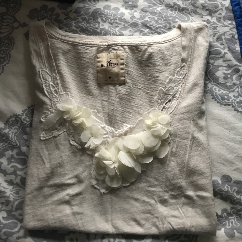 Hollister shirt