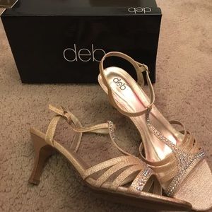 ✨Sparkly Gold Heels✨