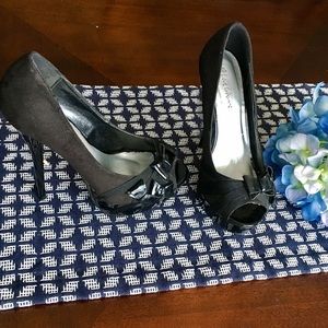 Platform pumps