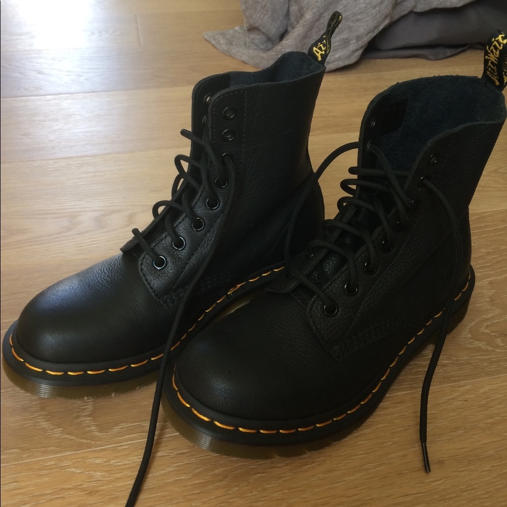 Doc Martens size 7 black