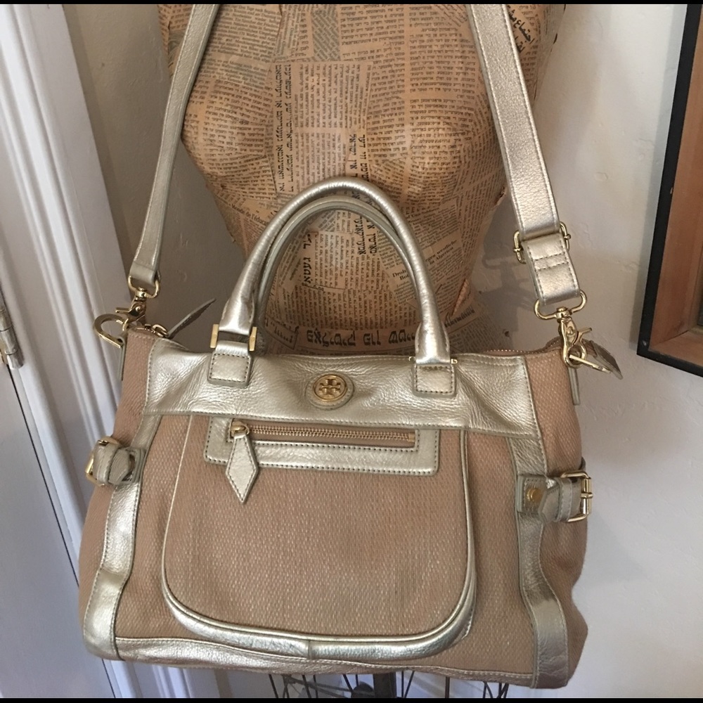 Straw and gold Tory Burch summer handbag