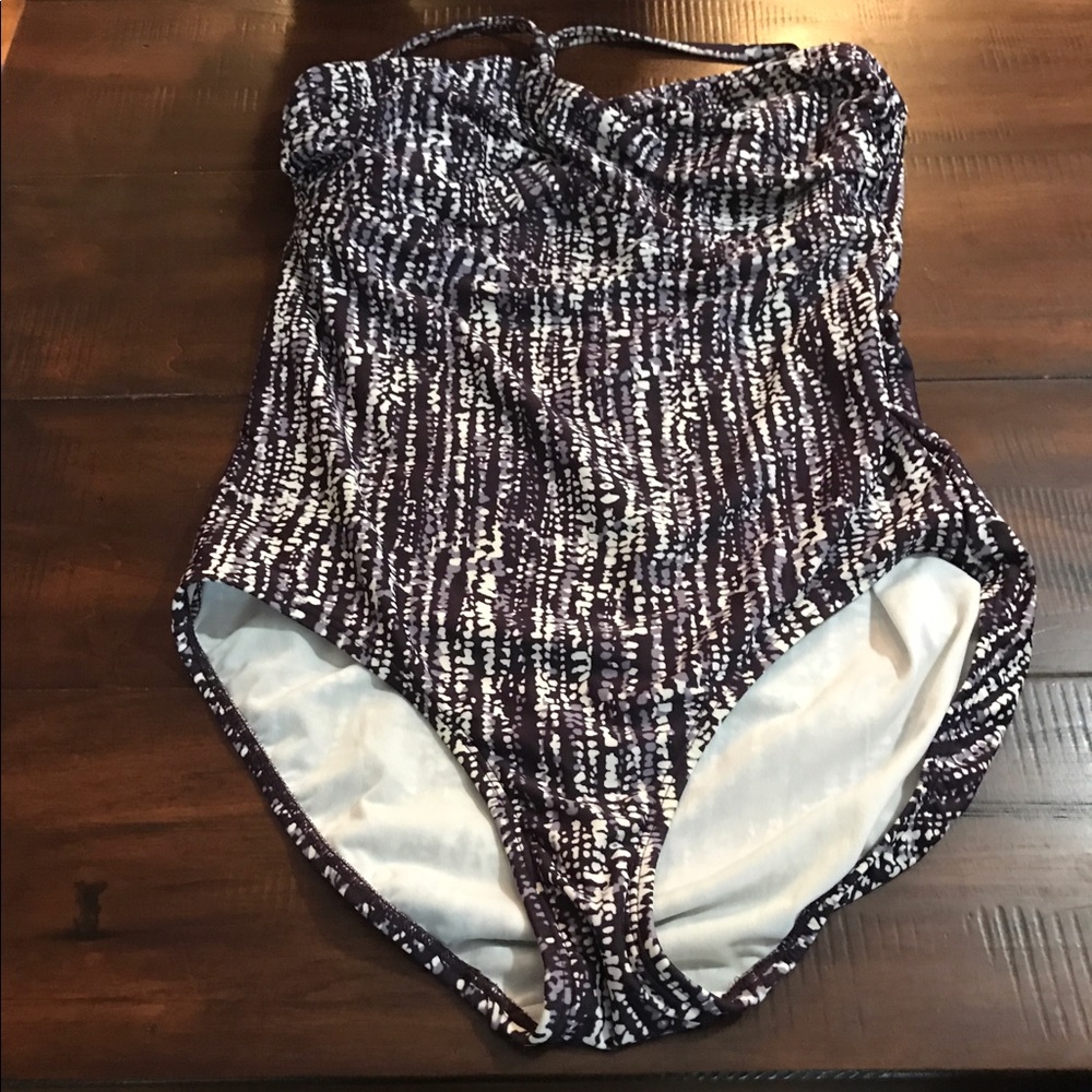 One piece bathing suit