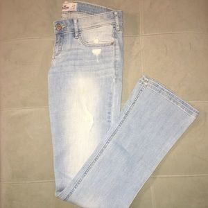 Light Wash Ripped Bootcut Cut Jeans