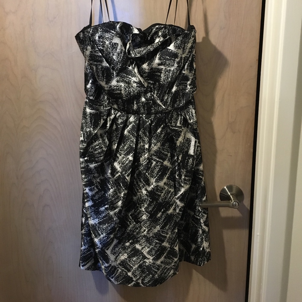 Strapless BCBG cocktail party dress