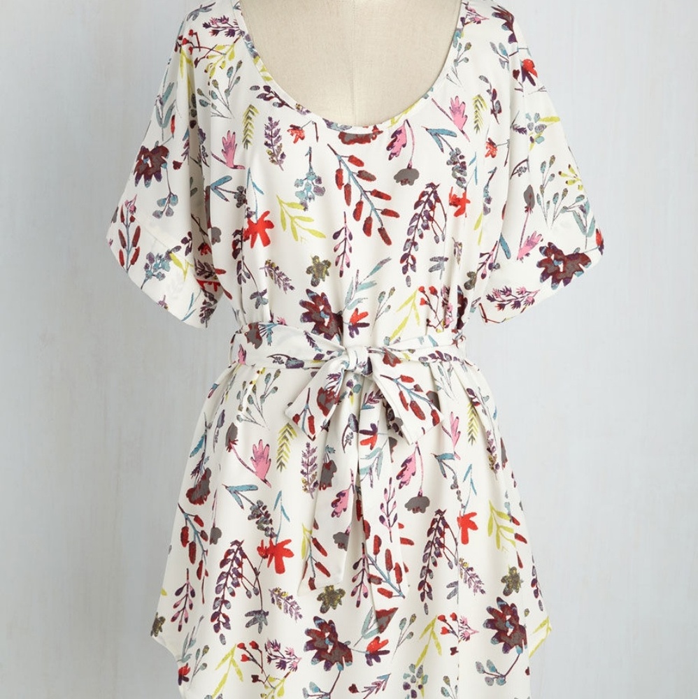 Medium Format Memory Tunic in Sprigs in XL