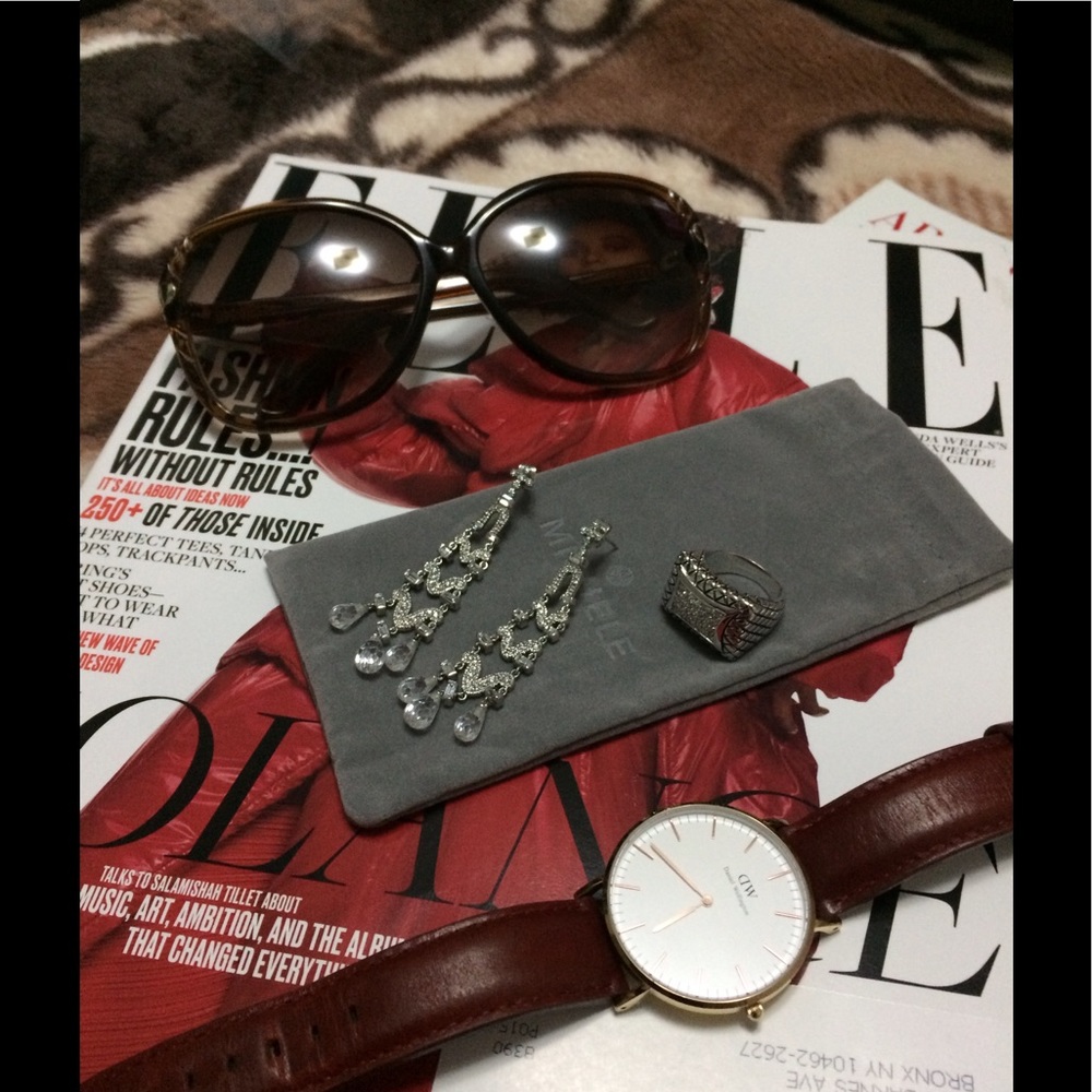 Chandelier earrings wth fine crystals