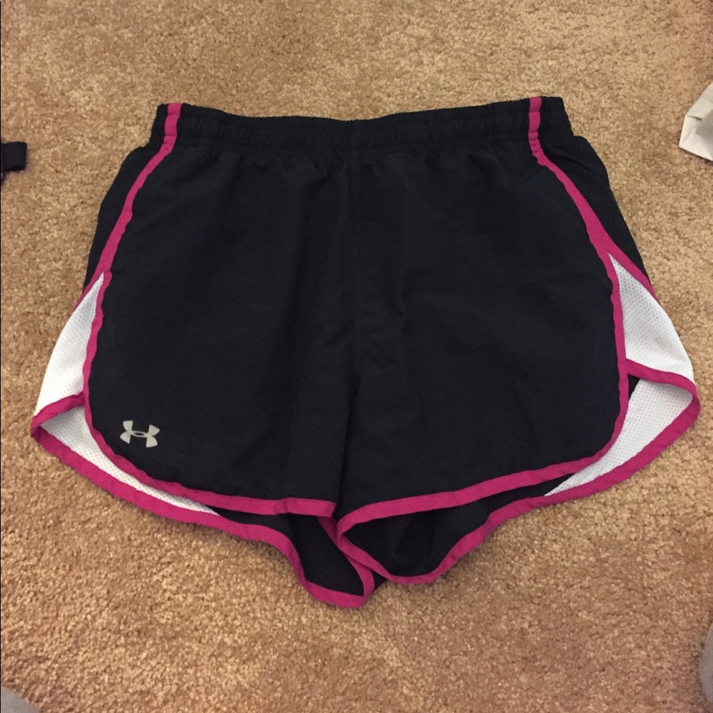 SOLD ✖️Under armour running shorts