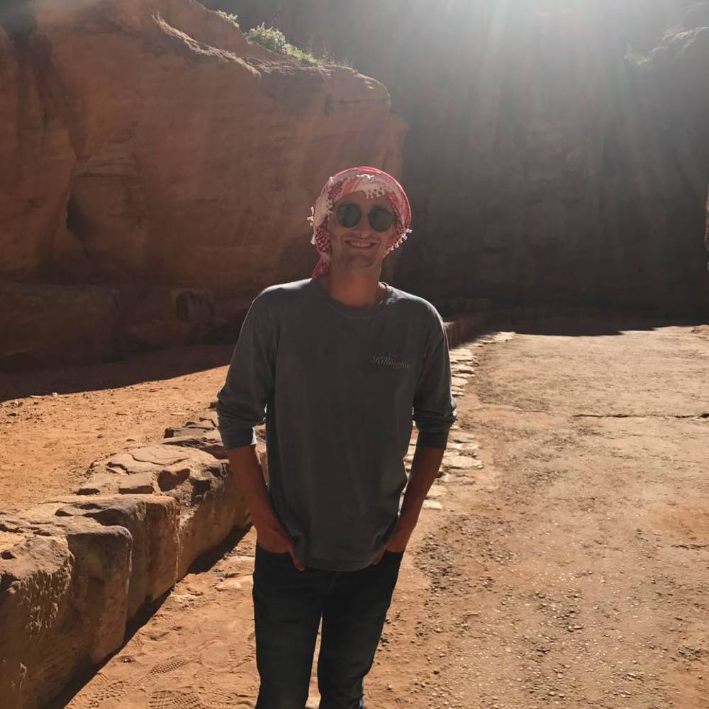 Meet your Posher, Harrison