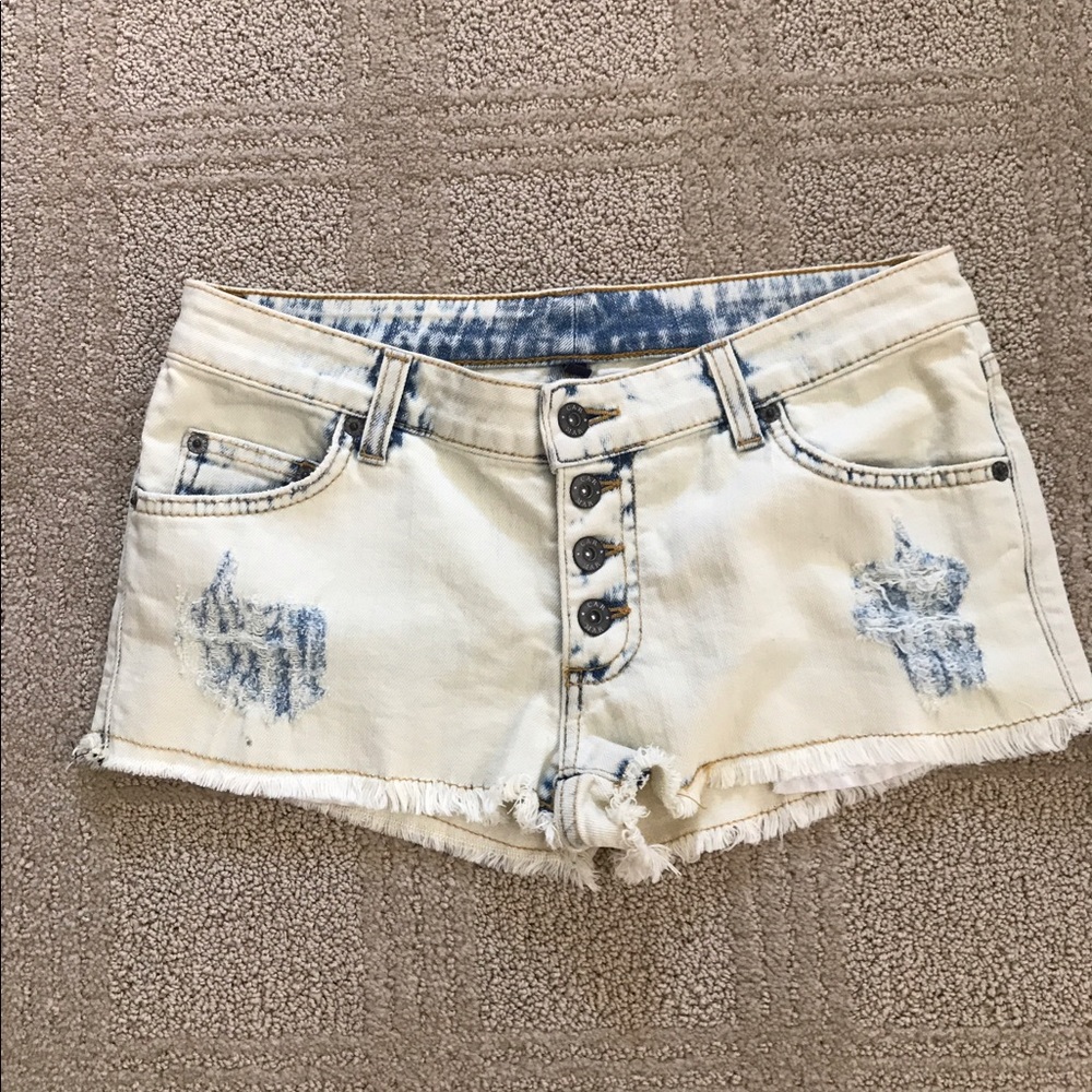 LF carmar denim shorts!