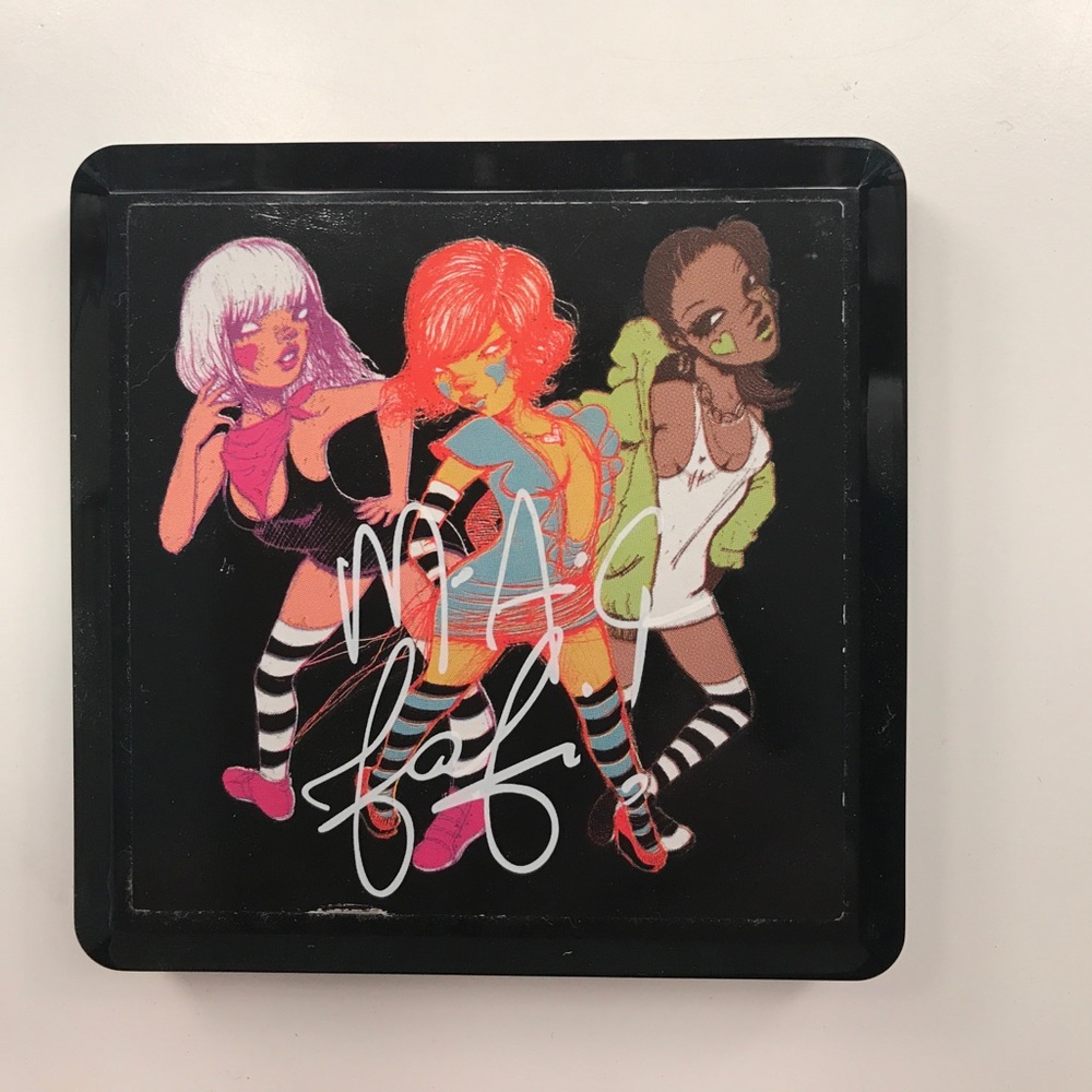 MAC Limited Edition Fafi Eyes 2 Eyeshadow Palette.