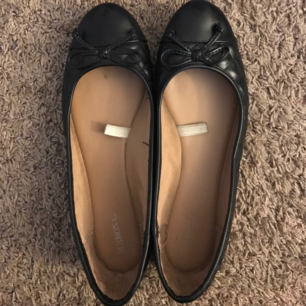 Ballet flats