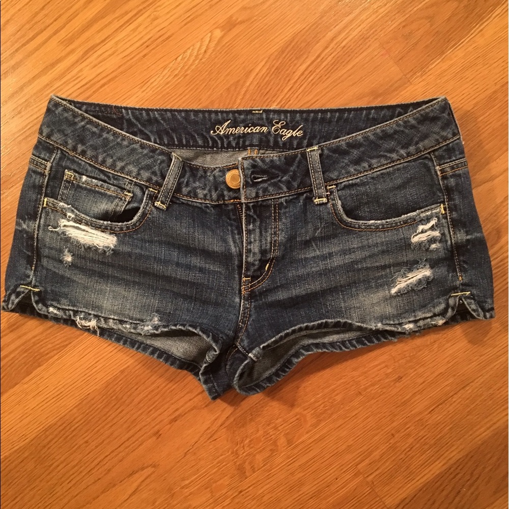 American Eagle low rise shorts