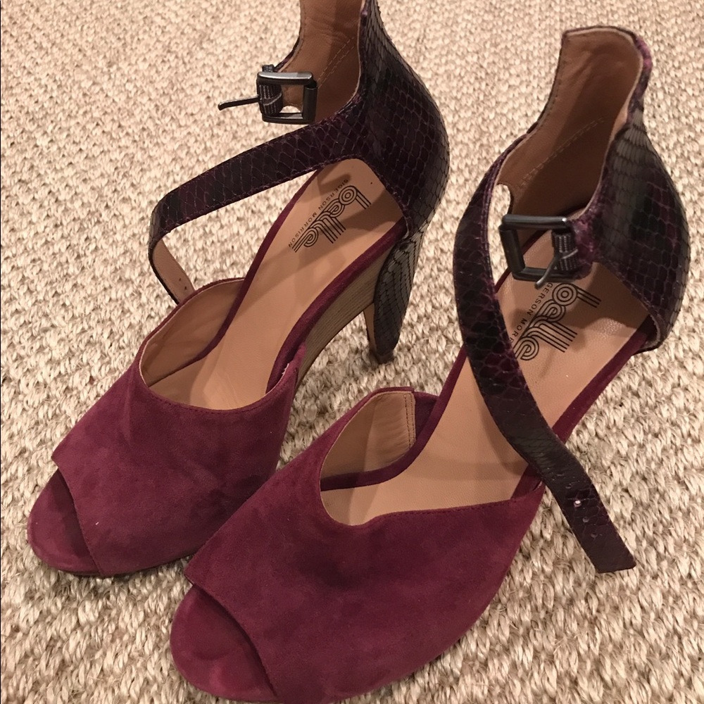 Beautiful Belle Sigerson Morrison heels!
