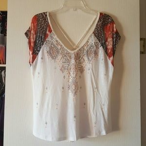 Lightweight tribal pattern top