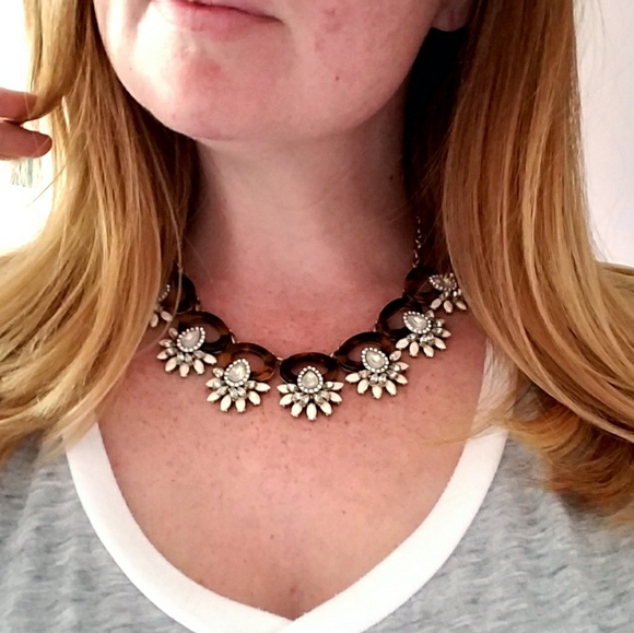 Opal and tortoise shell statement necklace - Picture 4 of 4