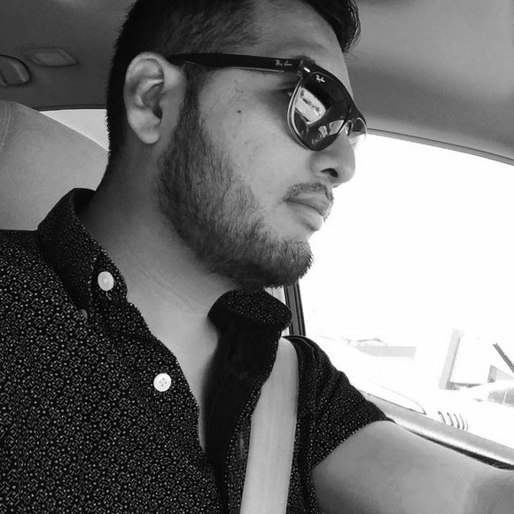 Meet your Posher, Javier - Picture 1 of 1