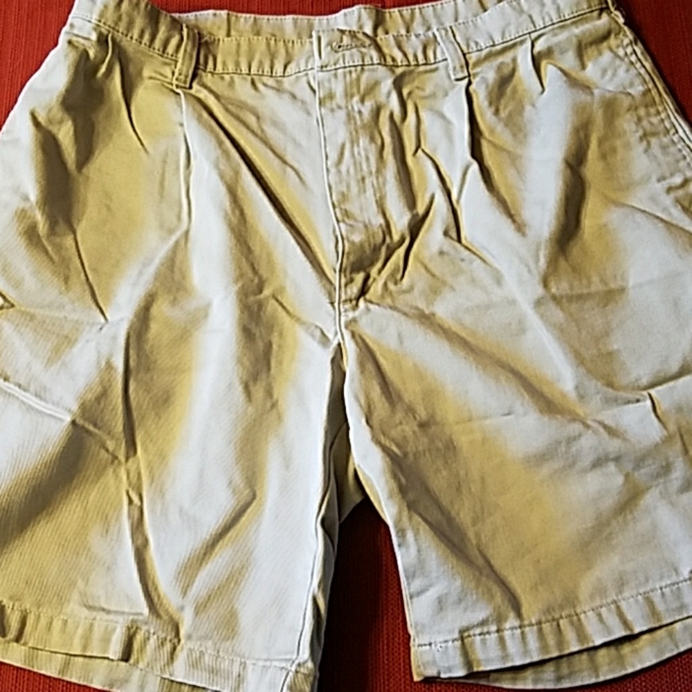 Khaki shorts