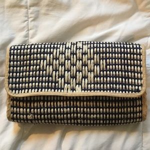 Mar y Sol Dalia Clutch. Never used - brand new