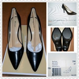 MICHAEL KORS "FLEX" PUMP"