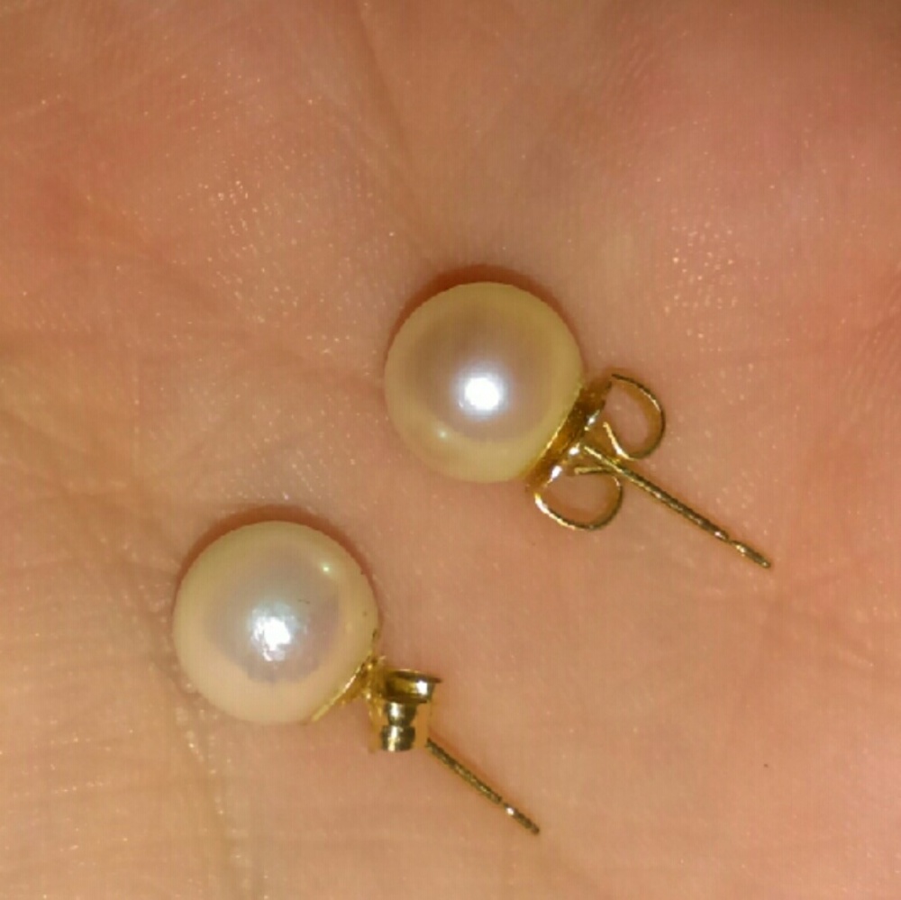 Tiffany & Co pearl earrings