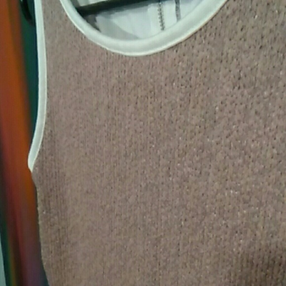 Casual Couture by Green Envelope Top - Picture 7 of 8