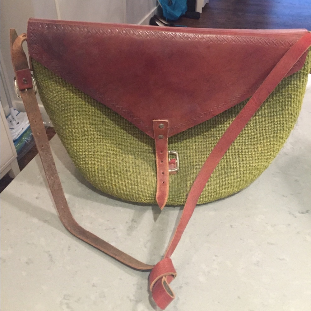 Vintage green straw bag made in Kenya