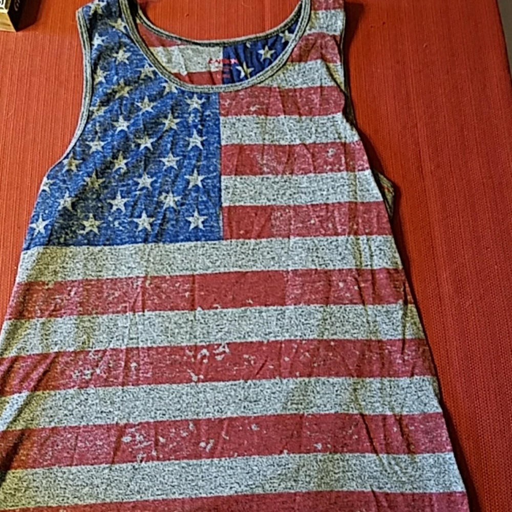 Men's flag tank