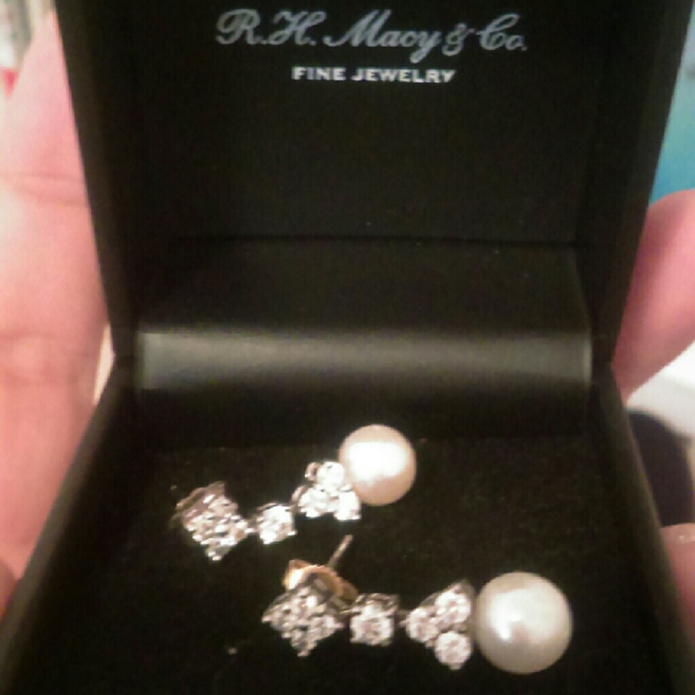 R.h. Macy & Co pearl diamond earrings