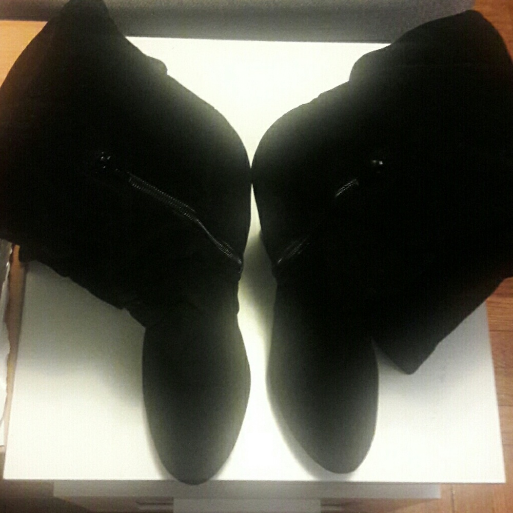 NEW!!!  Suede Black  women's knee high  boots - Picture 3 of 8
