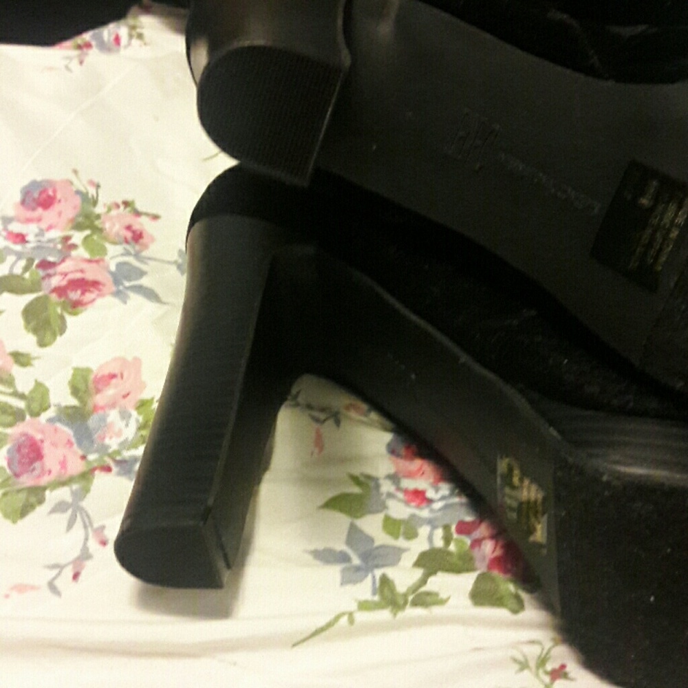 NEW!!!  Suede Black  women's knee high  boots - Picture 6 of 8