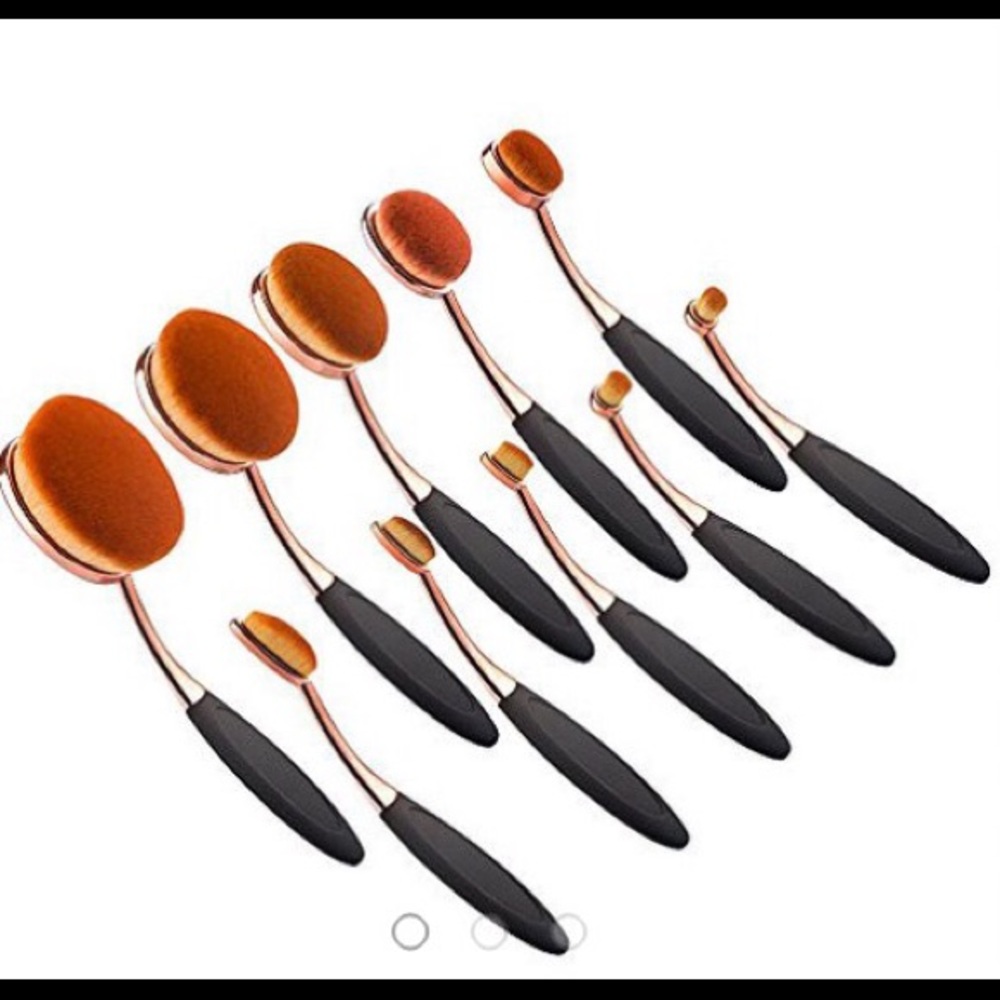 Best Seller! 10 Piece Round Pro Brush Set!