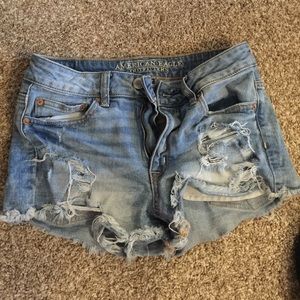Super cute ripped jean shorts