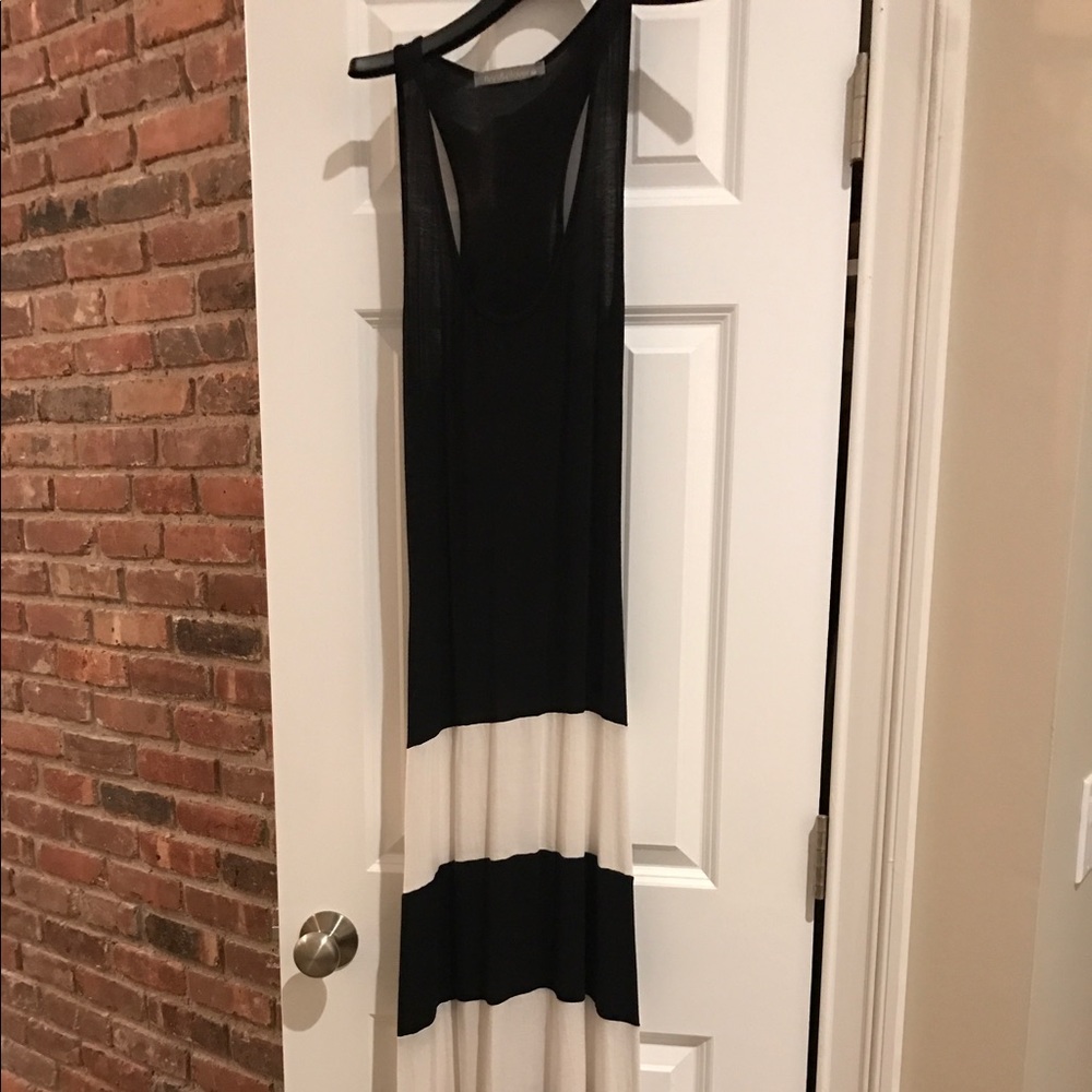 Black and white maxi dress!