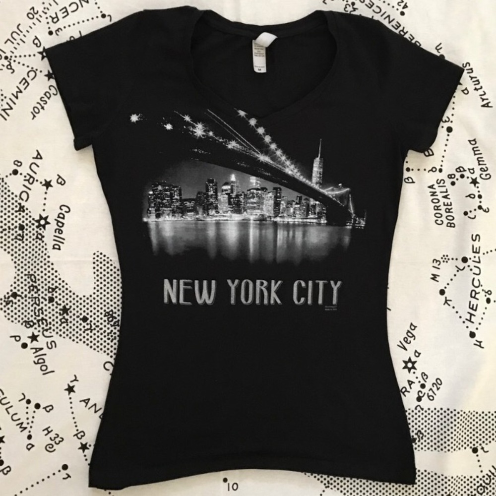 🌃New York City skyline t-shirt🌃