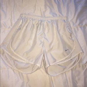 White nike shorts