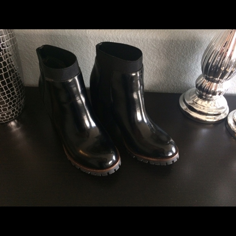 New black booties from Steve Madden.
