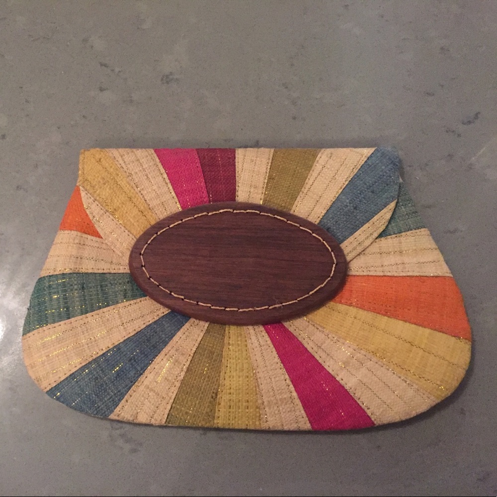 Straw clutch bag