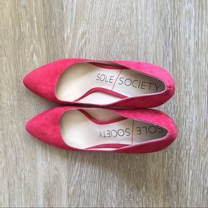 SALE Sole society suede pump (size 6)