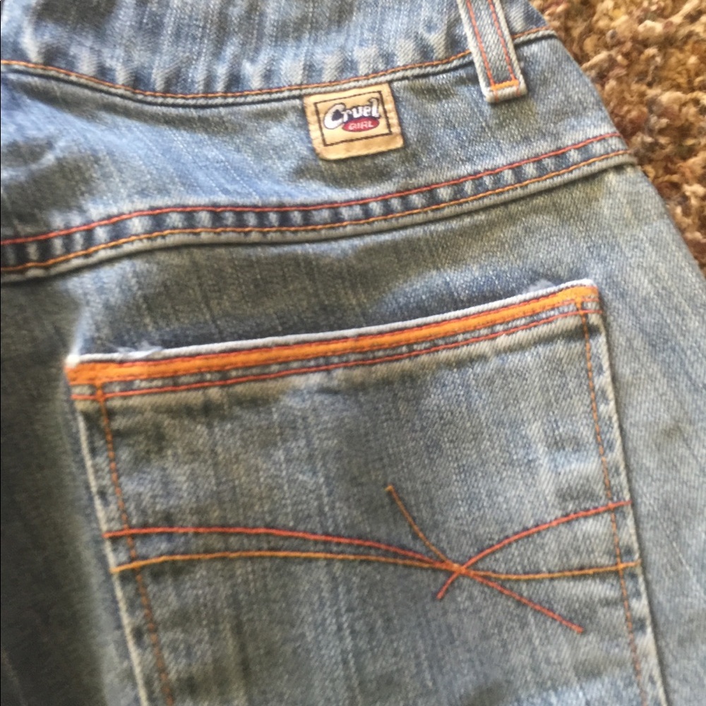 👍Cruel low rise Capri jeans size 1