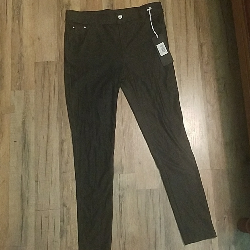 Black Leggings NWT
